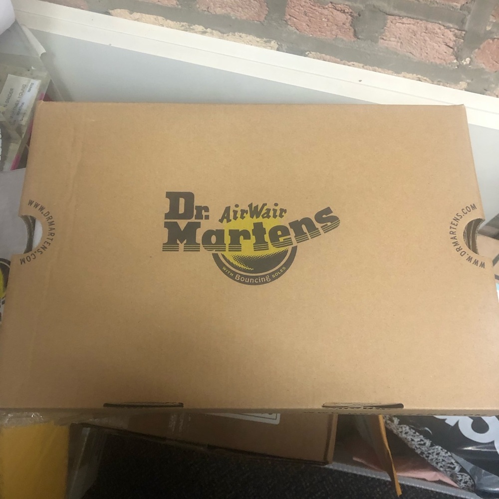 Dr Martens Women’s 1460 Smooth